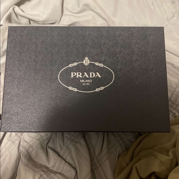 Prada cloudburst - Picture 6 of 7